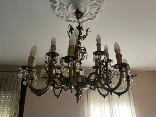 Lámpara de araña de bronce