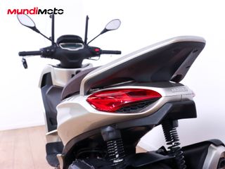 PIAGGIO BEVERLY 400 HPE