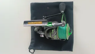 Carrete de pesca con trenzado