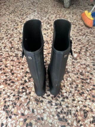 Botas de agua negras