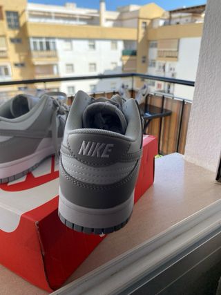 Nike SB Dunk Low Grises Talla 43 Nuevas