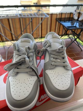 Nike SB Dunk Low Grises Talla 43 Nuevas