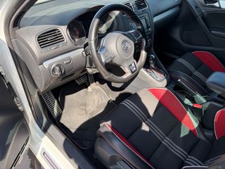 Volkswagen Golf GTI ( Adidas )