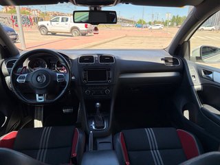 Volkswagen Golf GTI ( Adidas )