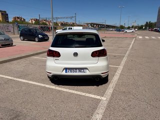 Volkswagen Golf GTI ( Adidas )