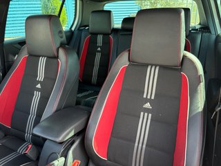 Volkswagen Golf GTI ( Adidas )