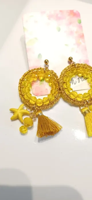 Orecchini cerchio fatti a mano con stelle marine