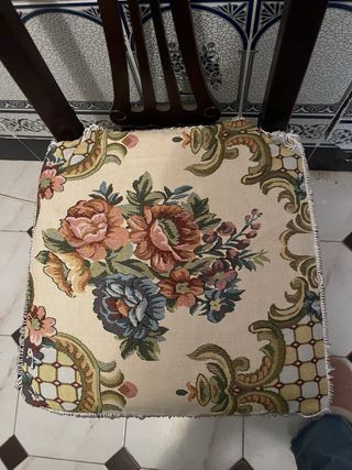 Cojín para silla con estampado floral