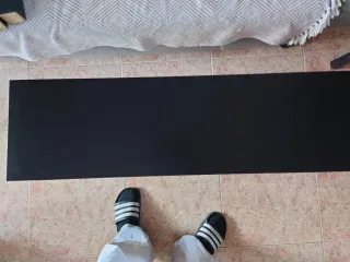 2 Mesas Auxiliares IKEA Negras Modelo versátil.