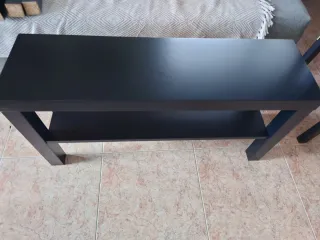 2 Mesas Auxiliares IKEA Negras Modelo versátil.