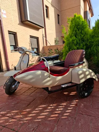 Lambretta Jet 200 + 2 sidecar