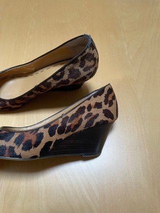 Zapatos de salón Nine West leopardo