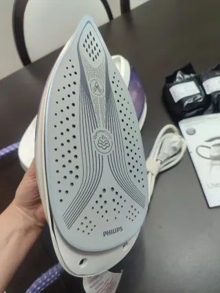 Centro de planchado Philips GC7600
