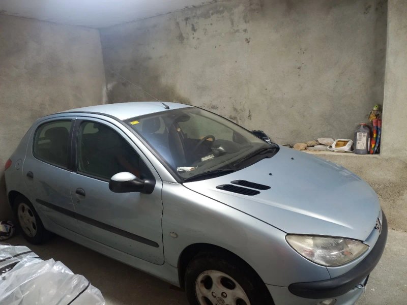 Peugeot 206 2001 - foto 1