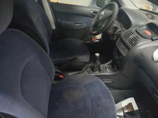 Peugeot 206 2001
