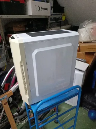 Caja de ordenador 9