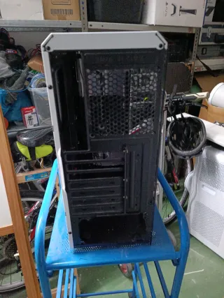Caja de ordenador 9