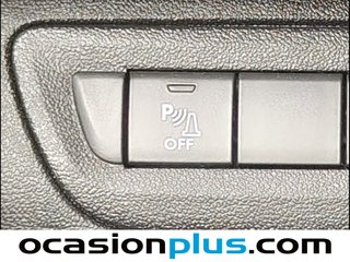 Peugeot 208 PureTech Signature 60 kW (82 CV)