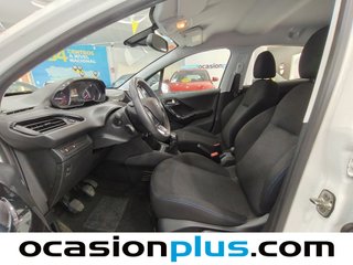 Peugeot 208 PureTech Signature 60 kW (82 CV)