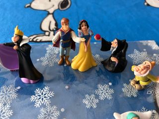 Lote 12 mini figuras Blancanieves y los 7 enanitos