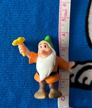 Lote 12 mini figuras Blancanieves y los 7 enanitos