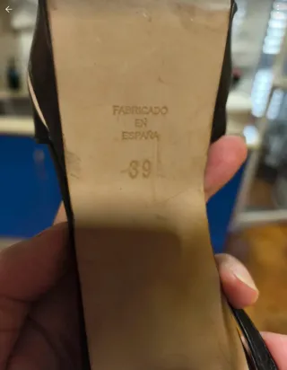 Zapatos de tacón negros