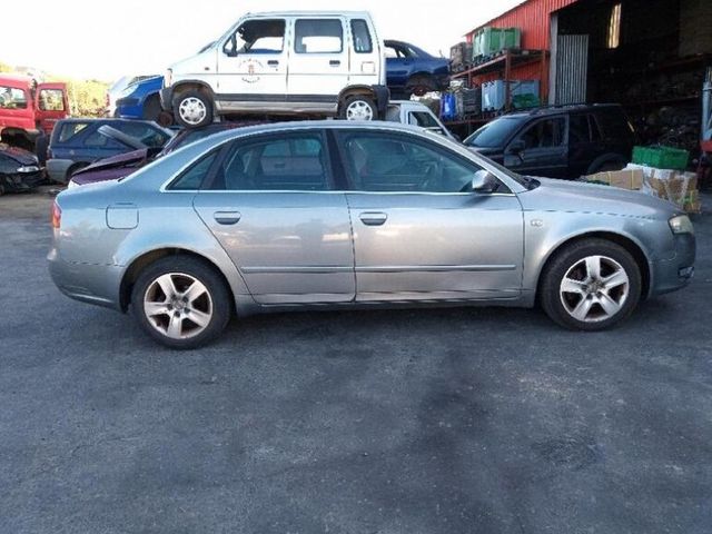 Puerta delantera derecha audi 8e0831052j a4 353246