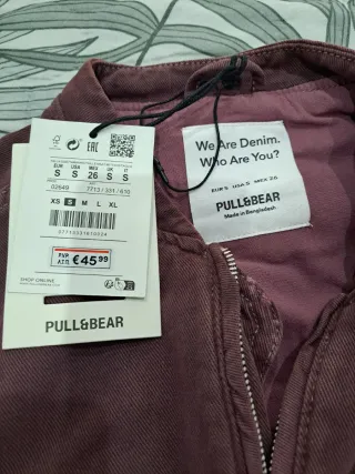 Chaqueta bomber morada sin estrenar