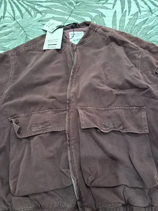 Chaqueta bomber morada sin estrenar