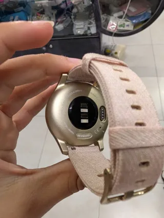 Garmin Vivomove Style Oro y Rosa