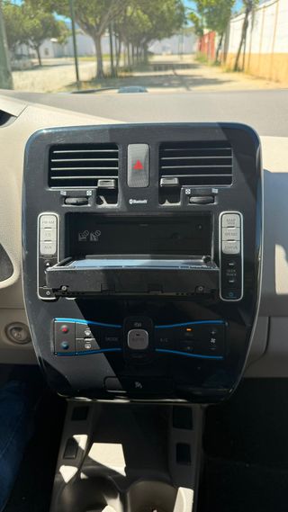 Nissan Leaf 2012
