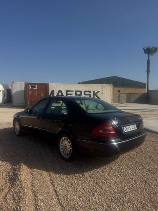 Mercedes-Benz Clase E 2004