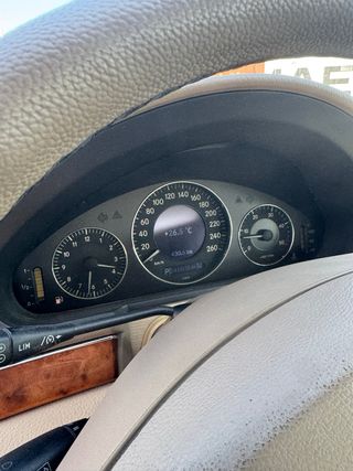 Mercedes-Benz Clase E 2004