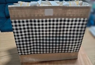 Bolsa y neceser de rayas