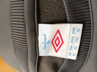 Sudadera Athletic Club Umbro Gris