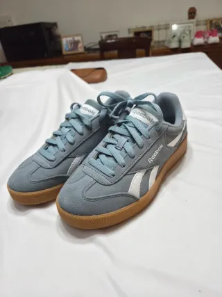 Zapatillas Reebok Azul y blanco