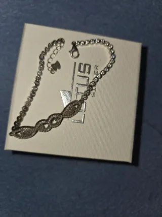 Pulsera de plata con circonitas