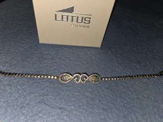 Pulsera de plata con circonitas