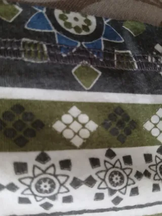 Jersey estampado cuello cuadrado