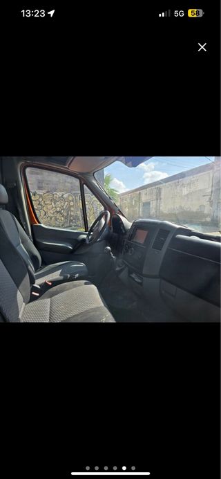 Volkswagen Crafter 2012
