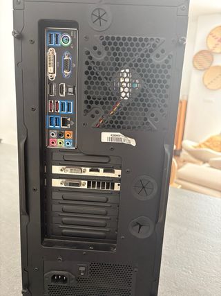PC Sobremesa 16GB RAM + SSD Rápido