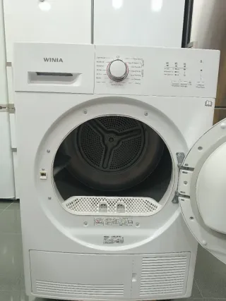 Secadora WINIA 8KG Condensación