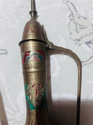 Teiera in ottone decorato