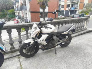 Kawasaki ER6N limitada