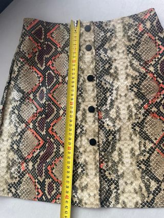 Conjunto Stradivarius Top y Falda Animal Print