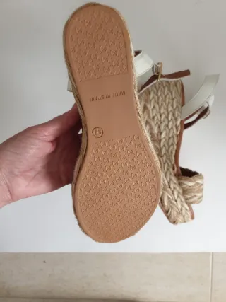 Sandalias POPA cuña Mujer Marrón y Blanco