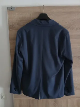 Traje de hombre azul