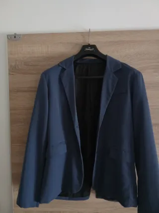 Traje de hombre azul