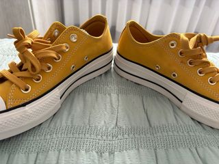 Converse Mostaza Talla 36.5