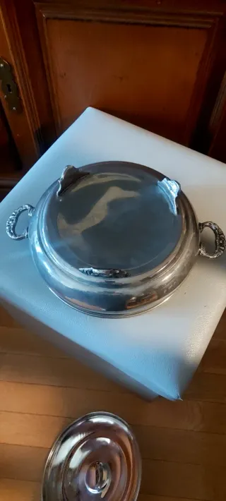 Cacerola de plata chapada con tapa